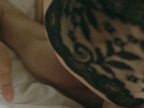  alt="Linda Cardellini Sexy in Dtf St. Louis"