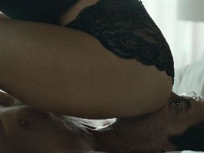 alt="Linda Cardellini Sexy in Dtf St. Louis"