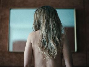  alt="Linda Cardellini Sexy in Dtf St. Louis"