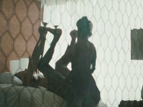  alt="Linda Cardellini Sexy in Dtf St. Louis"