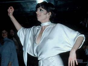 Liza minnelli boobs