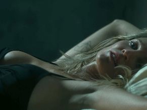  alt="Liz Solari Sexy in Club Hooligans"