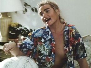  alt="Margaux Hemingway Sexy in Over The Brooklyn Bridge"