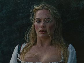  alt="Margot Robbie Sexy in "wuthering Heights""