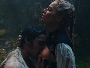 alt="Margot Robbie Sexy in "wuthering Heights""