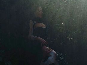  alt="Margot Robbie Sexy in "wuthering Heights""