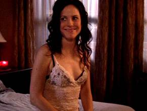 Mary-Louise ParkerSexy in Weeds