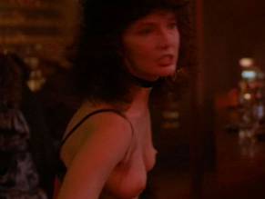 Mary SteenburgenSexy in Melvin and Howard