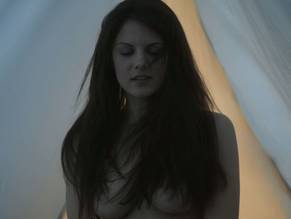 Matthews nude melina Pregnant actress