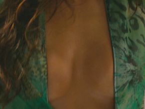  alt="Mika Abdalla Sexy in Off Campus"