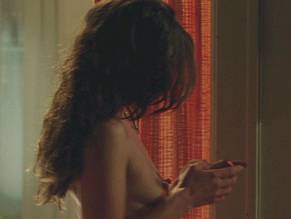 Milla jovovich nude young