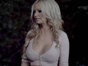 Mindy RobinsonSexy in The Haunting of Whaley House