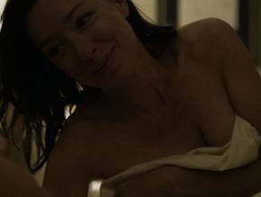 Molly ParkerSexy in House of Cards