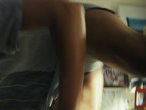 Naomie HarrisSexy in Rampage