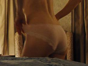 Nicole KidmanSexy in The Killing of a Sacred Deer