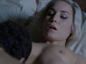 Noomi Rapace Porn