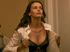 Olga Fonda Topless