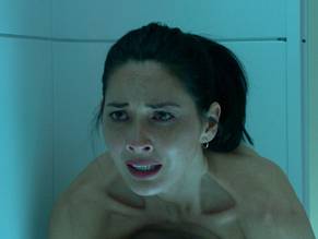 Olivia MunnSexy in The Predator