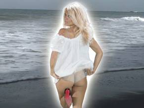 Pamela AndersonSexy in Costa Rican Summer