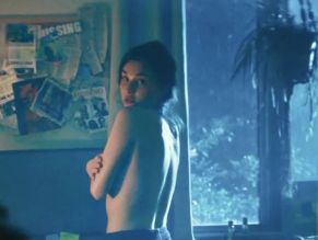  alt="Rainey Qualley Sexy in Pig Hill"
