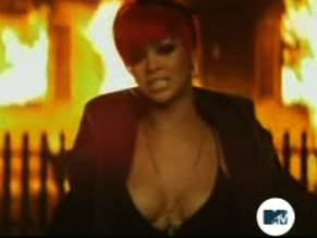 RihannaSexy in Eminem: Love the Way You Lie
