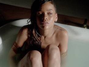 RihannaSexy in Stay