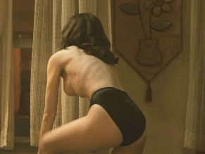  alt="Sarah Bolger Sexy in The Westies"