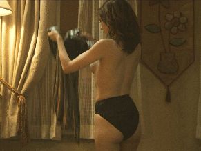  alt="Sarah Bolger Sexy in The Westies"