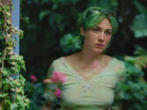  alt="Sarah Short Sexy in Chlorophyll"