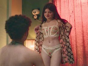 Sara Pinzon Sexy in Eva Lasting