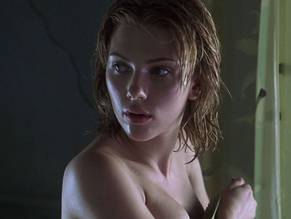 Scarlett JohanssonSexy in A Love Song for Bobby Long