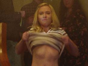 Scarlett johansson nudity