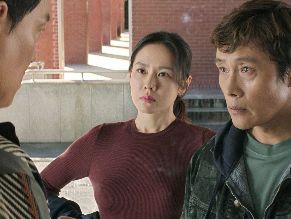 alt="Ye-jin Son Sexy in No Other Choice"
