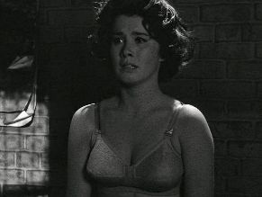 Stefanie Powers Sexy in Experiment In Terror