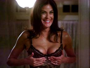 Teri hatcher naked pictures