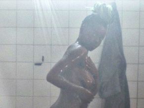  alt="Tracy Gotoas Sexy in Bloody Tennis"