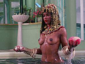 Victoria DillardSexy in Coming to America