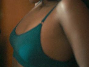 Yoshira Escarrega Sexy in The Gringo Hunters
