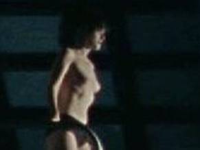 Zoey Deschanel Nude