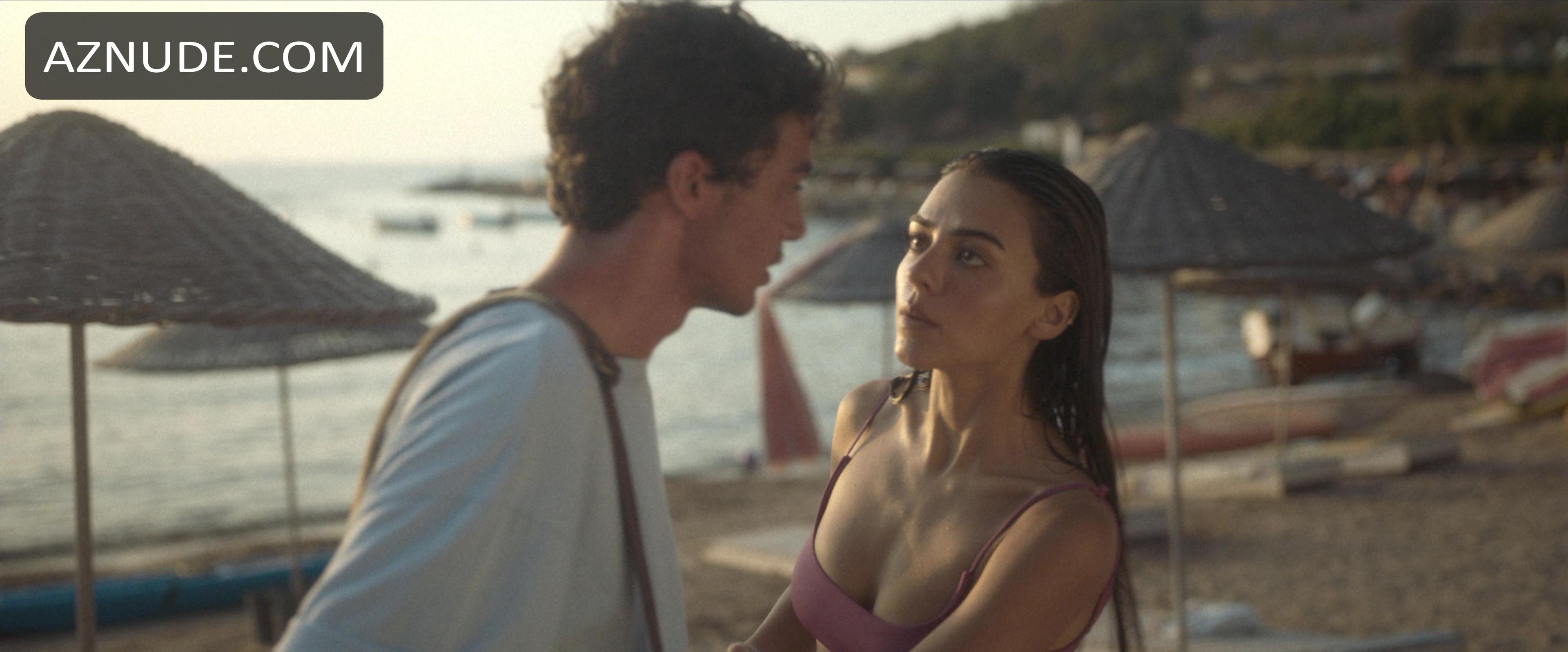 Aslıhan malbora nude