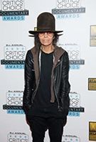 Profile picture of Linda Perry