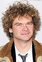 Profile picture of Simon Farnaby