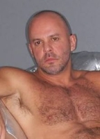 Profile picture of Carlo Cox