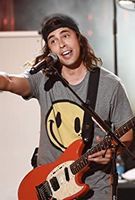 Profile picture of Vic Fuentes