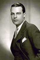 Profile picture of Alfred Lunt