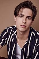 Profile picture of Derek Klena