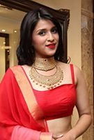 Profile picture of Mannara Chopra