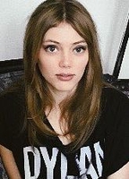 Profile picture of Grace Van Dien