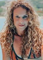 Profile picture of Maíra Charken