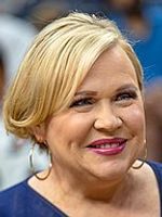 Profile picture of Holly Rowe